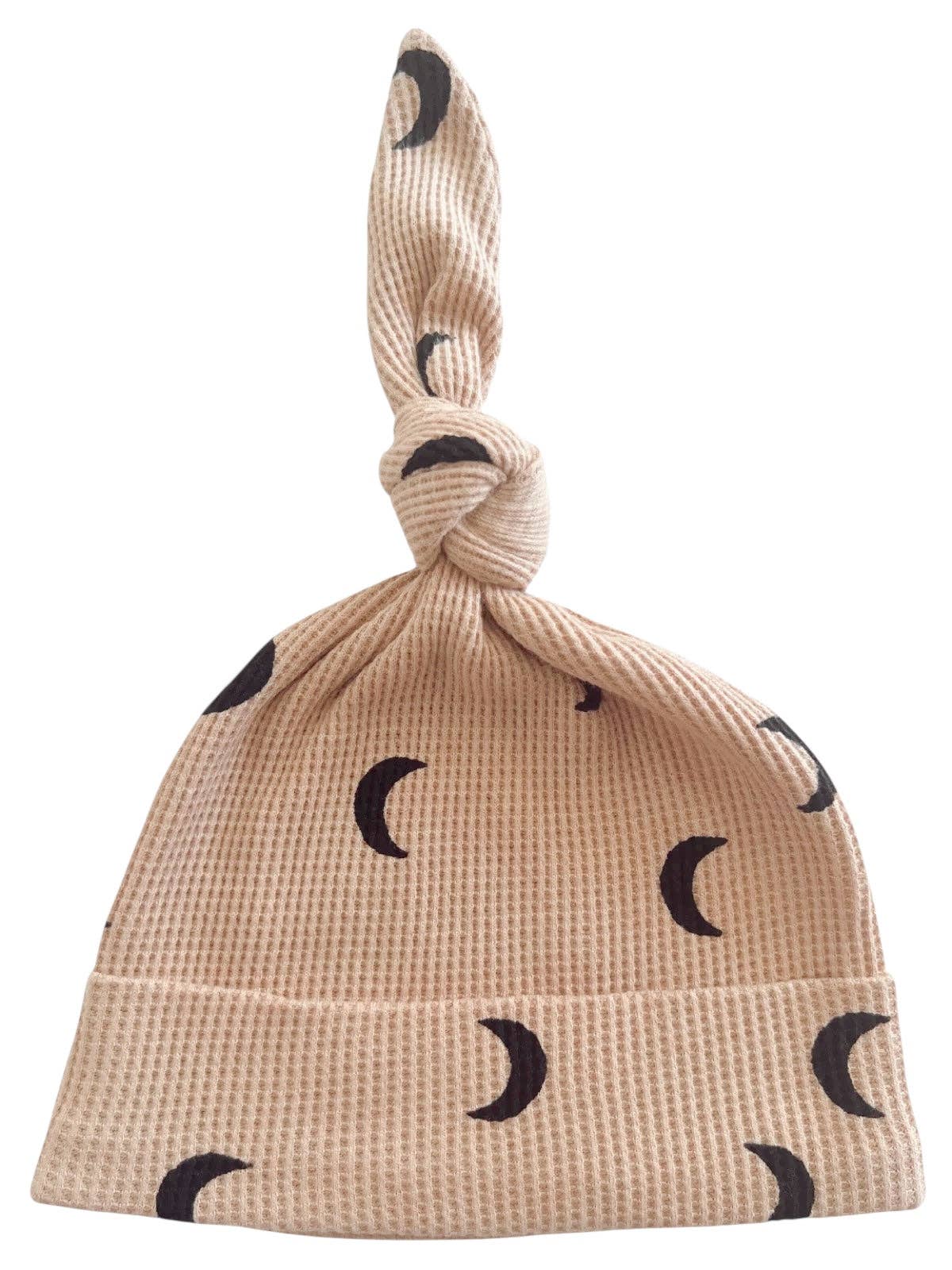 Organic Waffle Knot Beanie, Tan/Black Moon