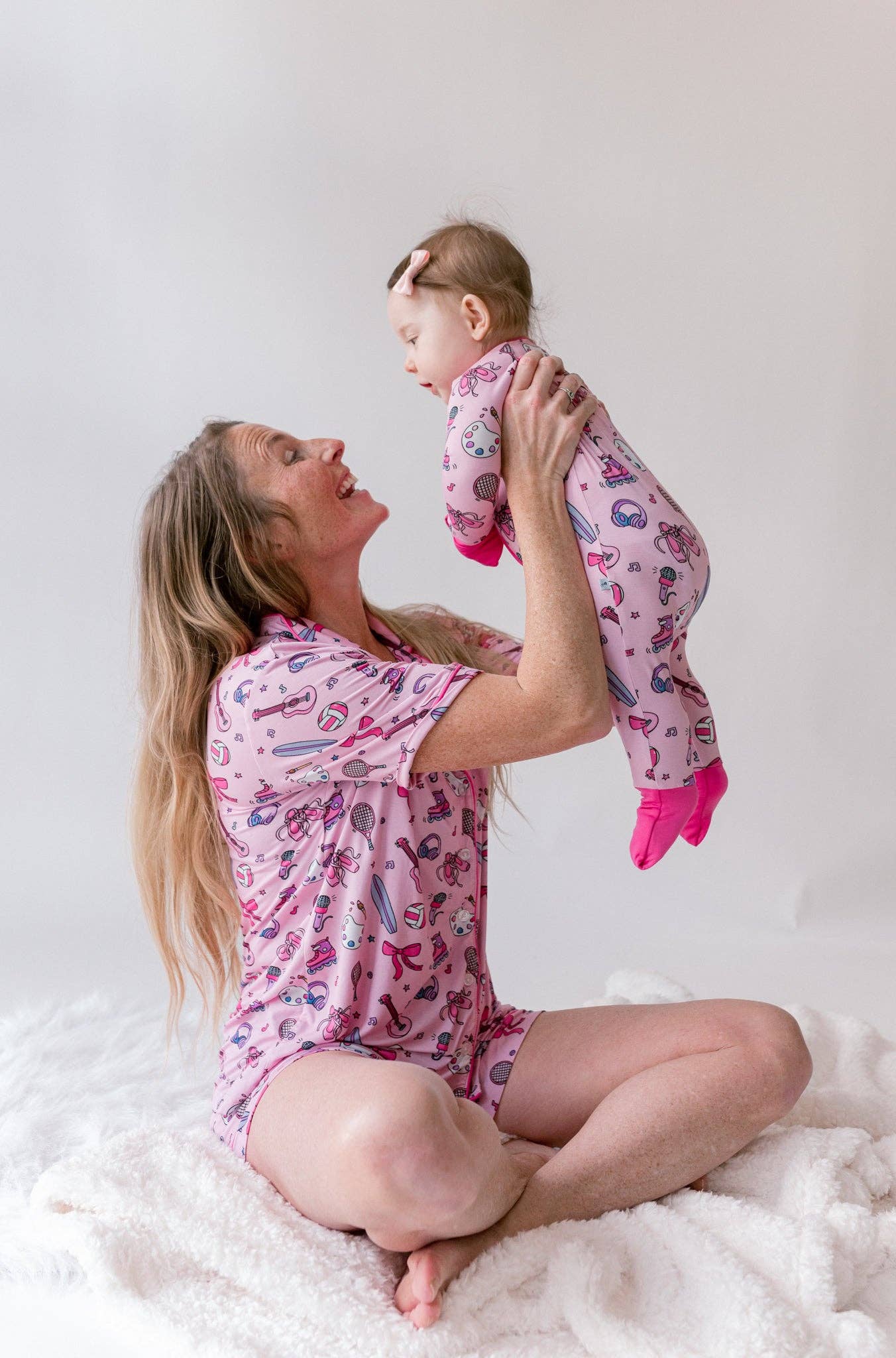 Pink “I Can Do All Things” Zippy