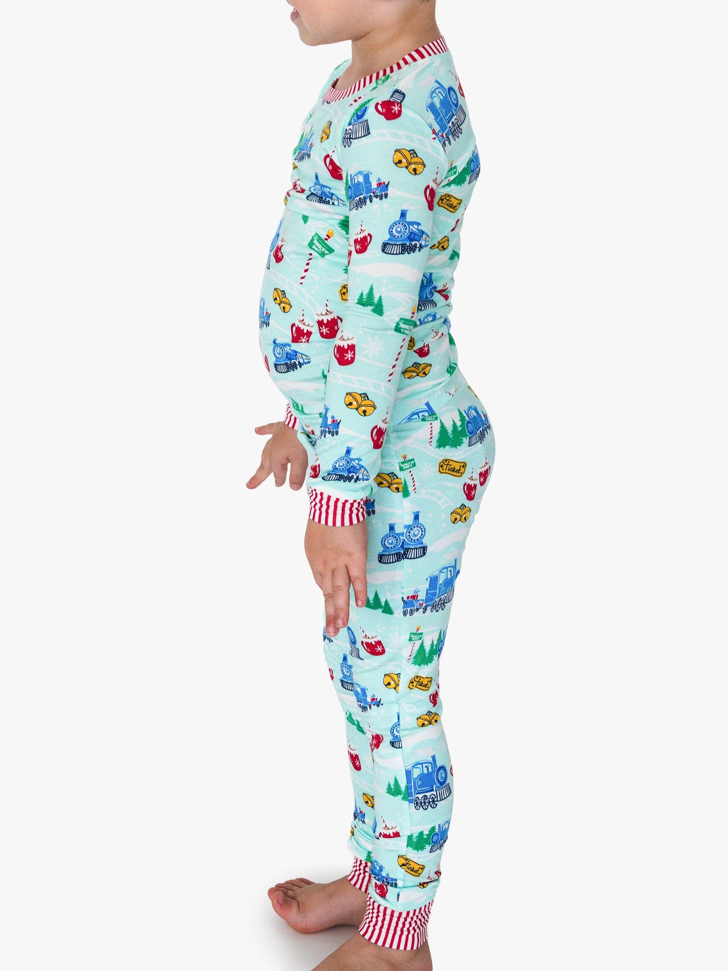 SoftSnooze™ Kids Bamboo Viscose Snowy Train Tracks Long Sleeve Pajama Set