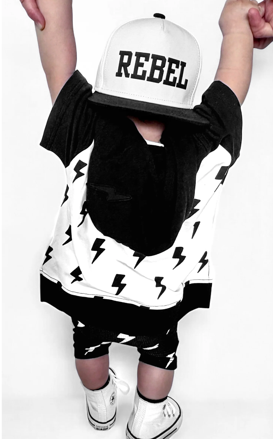 Short Sleeve Hoodie in Bowie