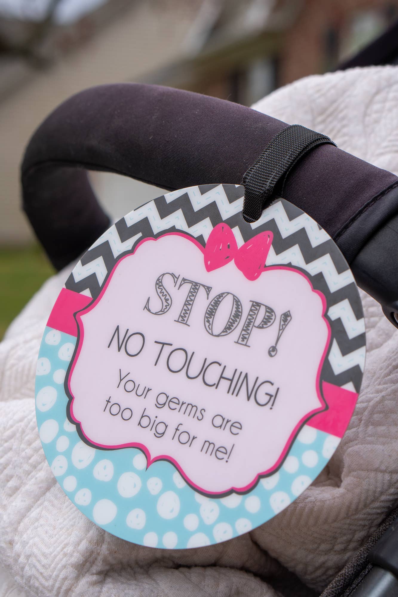 Zig Zag No Touching Car Seat and Stroller Tag