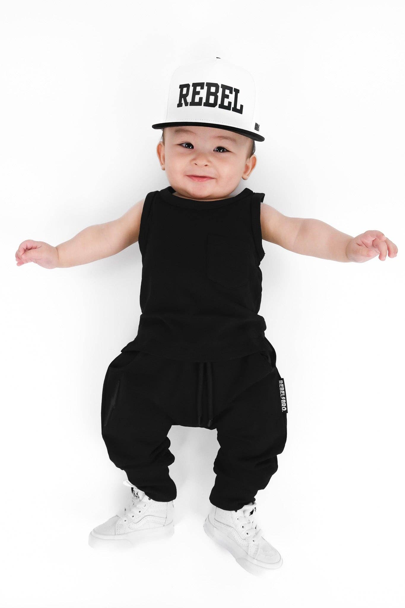 The Basic Rebel Jogger in Black