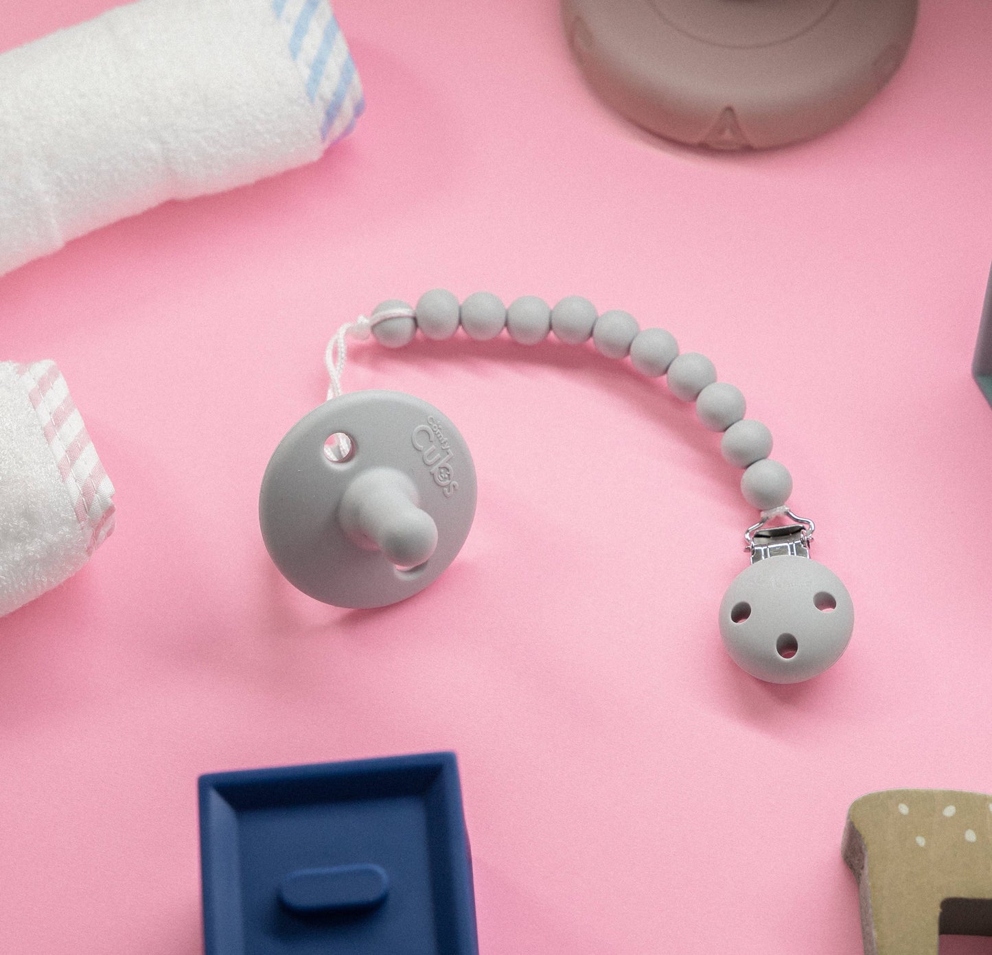 Pacifier Clips by Comfy Cubs