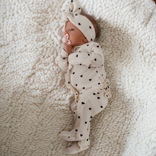 Organic Waffle 2-Way Zip Ruffle Footie, Black Heart