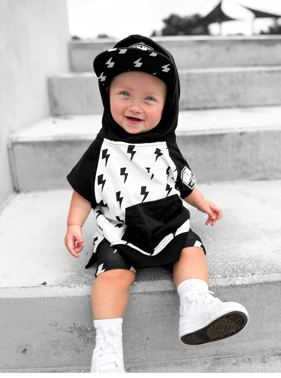 Short Sleeve Hoodie in Bowie