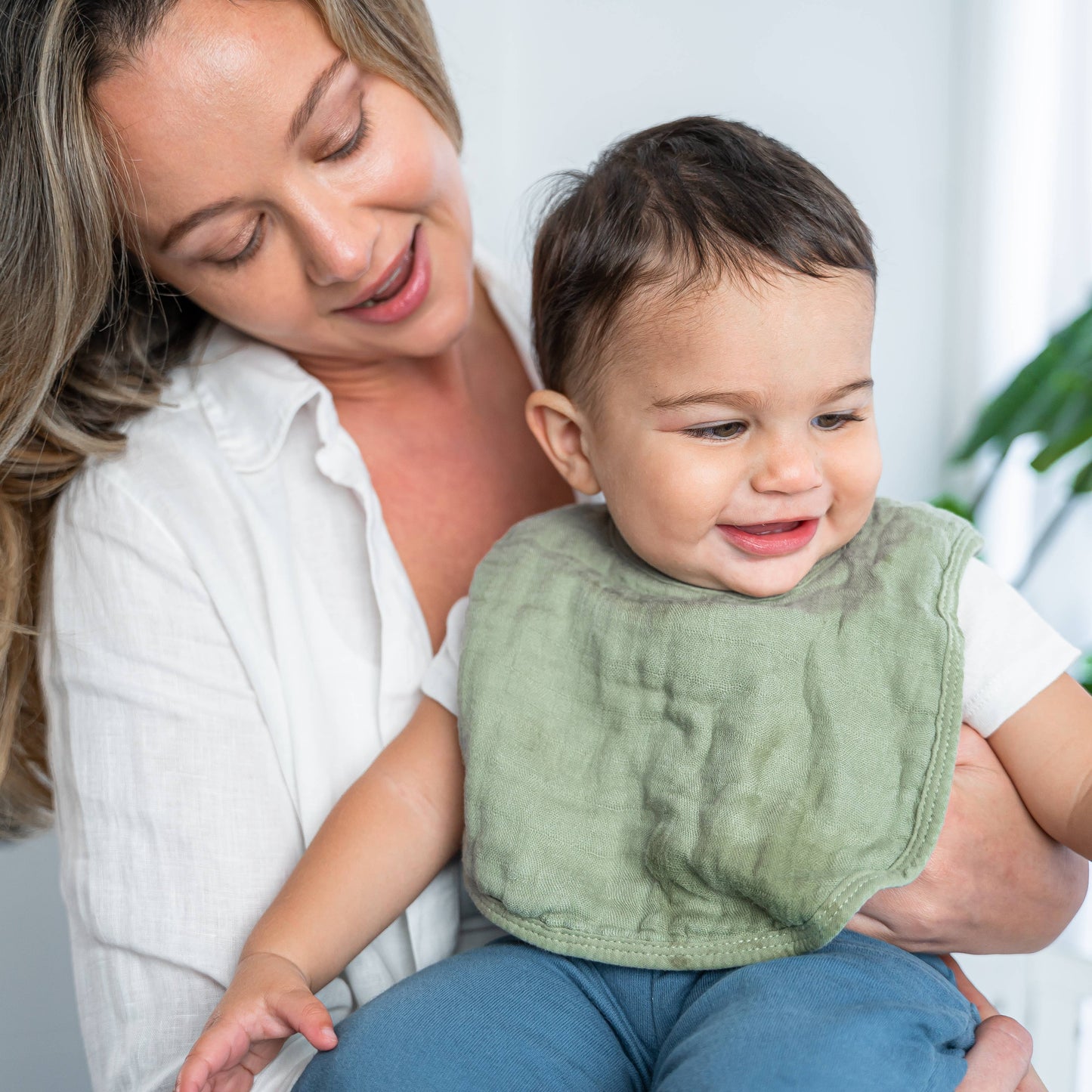 Muslin Cotton Baby Bibs Adjustable Size by Comfy Cubs